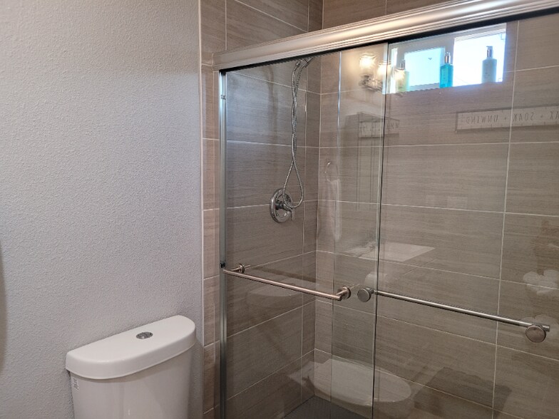 Building Photo - 532 Cesar E. Chavez Pkwy