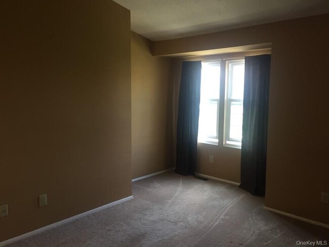 Building Photo - 2805 Whispering Hills Dr