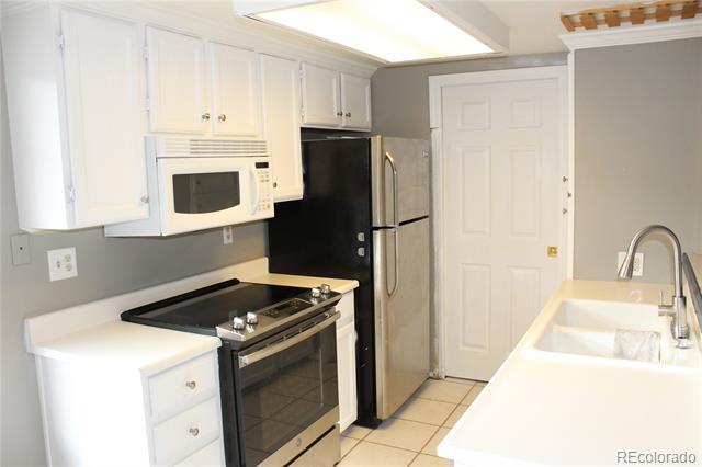 Building Photo - 2010 S Hannibal St