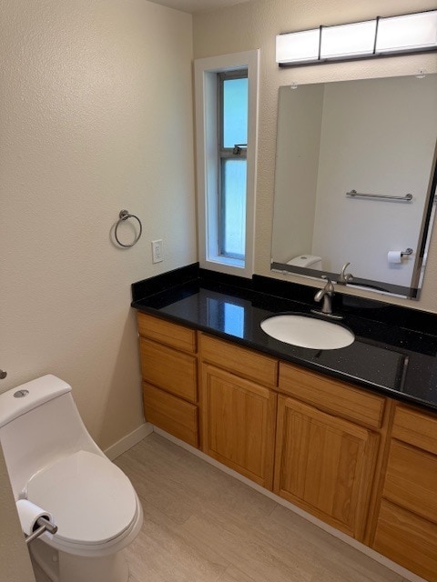 Building Photo - RARE FIND! 5 Bedroom Rambler with Fenced i...