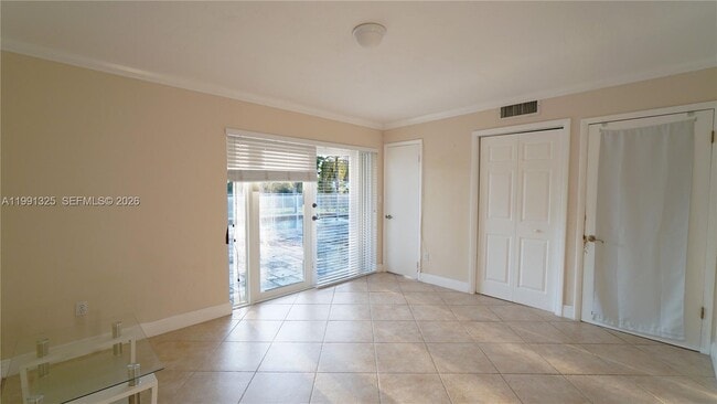 Building Photo - 9220 SW 103rd Ave