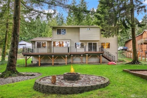 Building Photo - Charming Lynnwood/Bothell area Home For Rent with large 1/2 acre lot Available June!