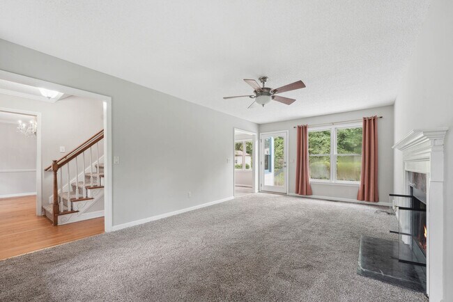 Building Photo - 1610 S Wade Ave