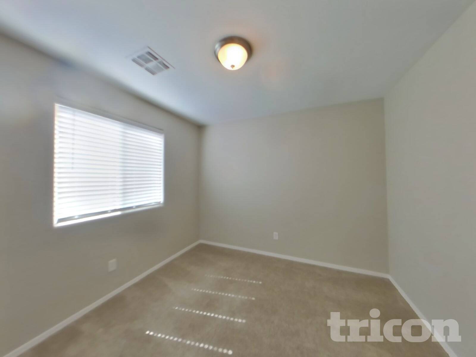 Building Photo - 1502 E Mayfield Dr