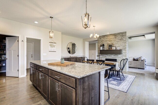 Building Photo - 7664 Alpine Daisy Dr