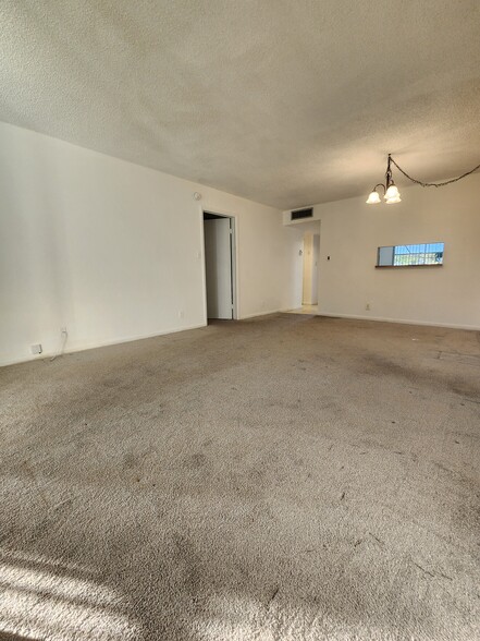 Building Photo - 3341 NW 47th Ter