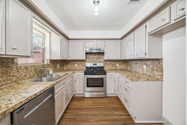 Building Photo - 5915 Ray Dr