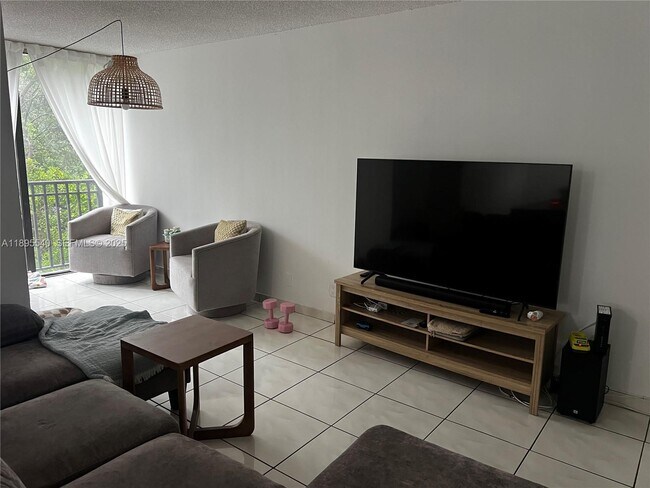 Building Photo - 16909 N Bay Rd