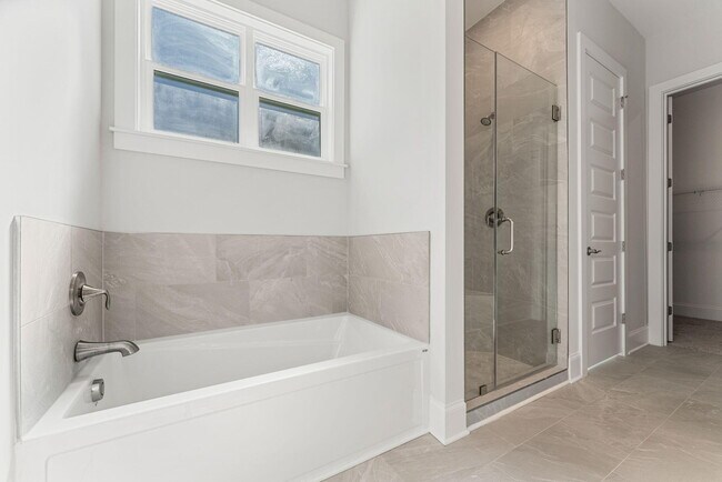 Building Photo - 287 J Hunters Way