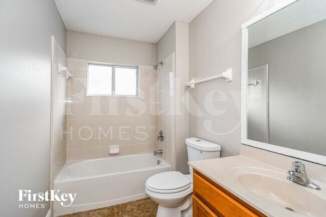 Building Photo - 408 Spring Ridge Ct