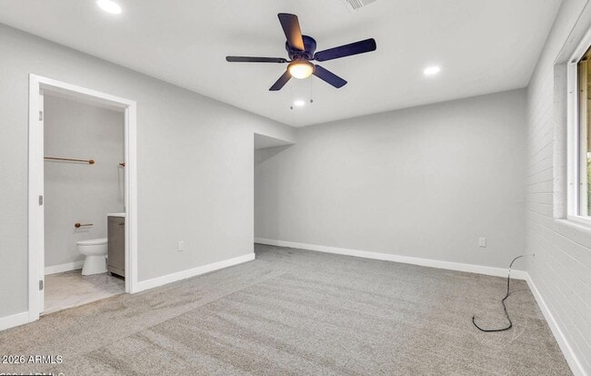 Building Photo - 10602 W Cumberland Dr