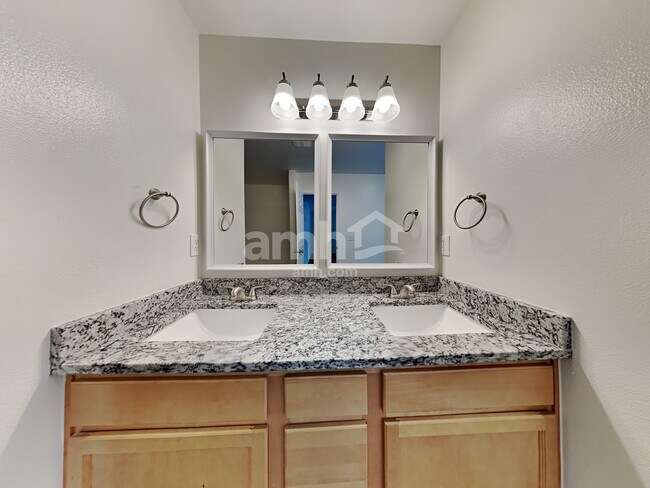 Building Photo - 17924 97th Ln E