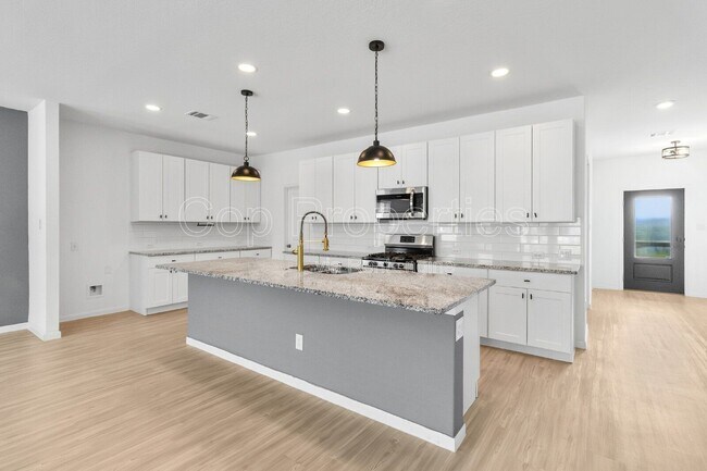 Building Photo - 31821 Nimbus Dr