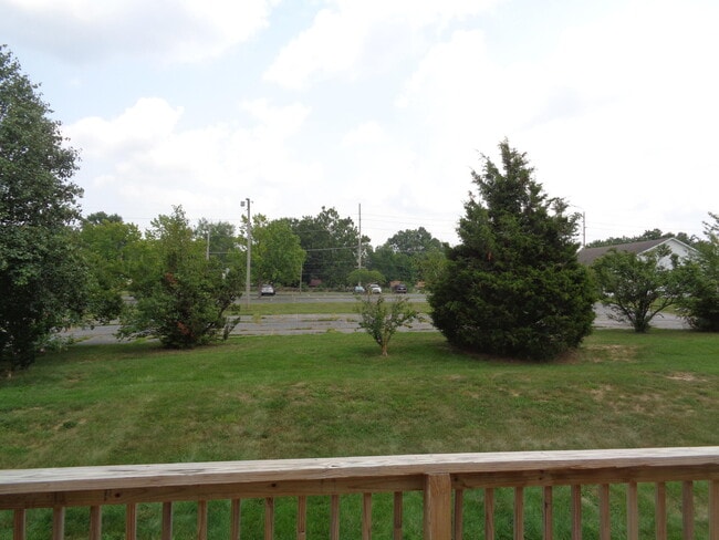 Building Photo - 1904 Mayberry Dr