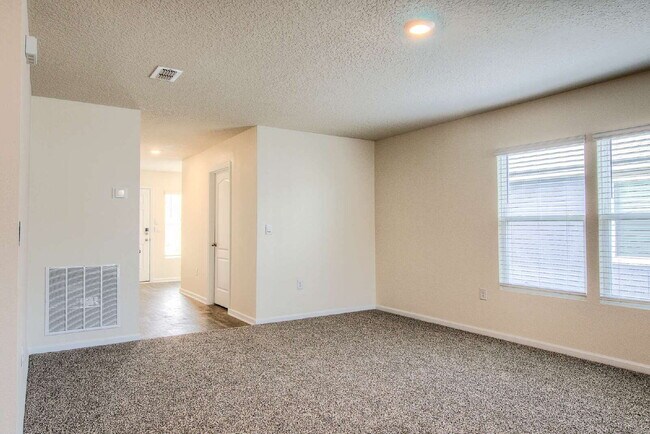 Building Photo - For Rent- 2nd month FREE Rent