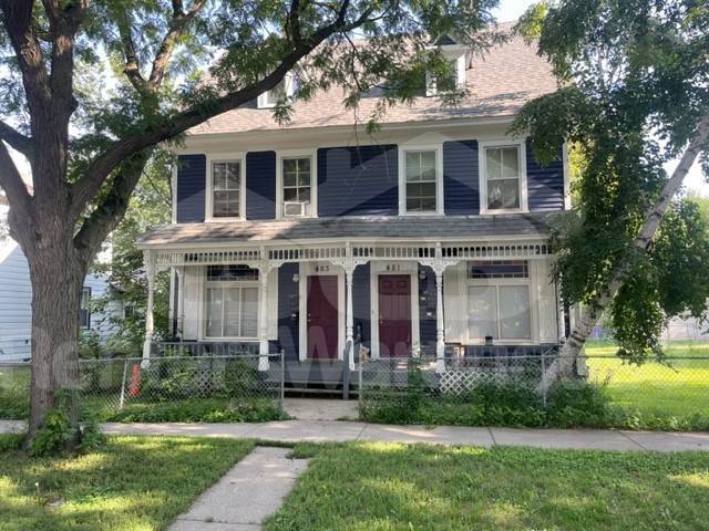 Primary Photo - 483 Edmund Ave W