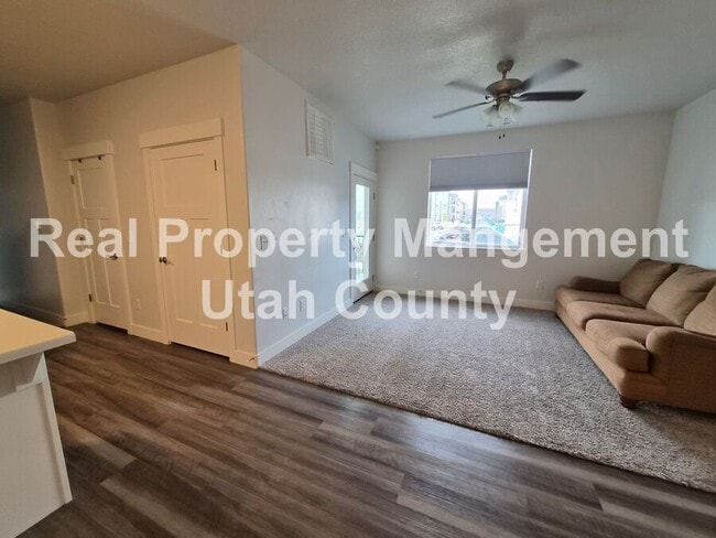 Building Photo - 3323 Hardman Way