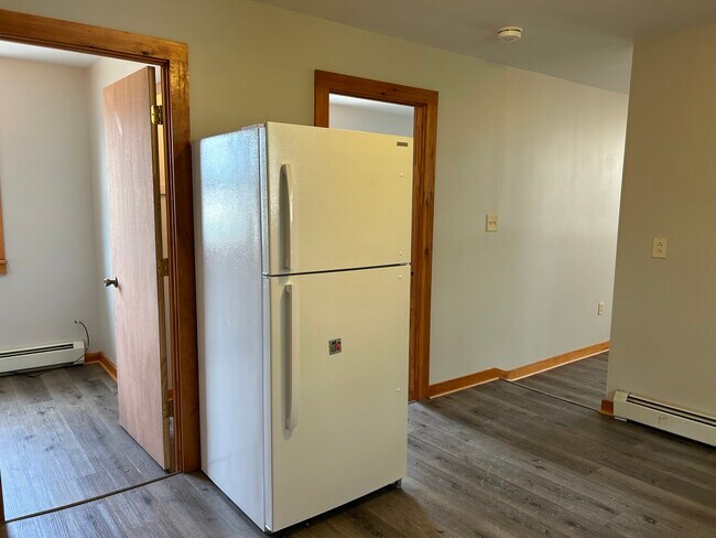 Building Photo - 239 N Main St