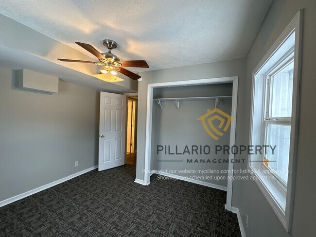 Building Photo - Updated 1 Bedroom, 1 Full Bath Unit in Mul...