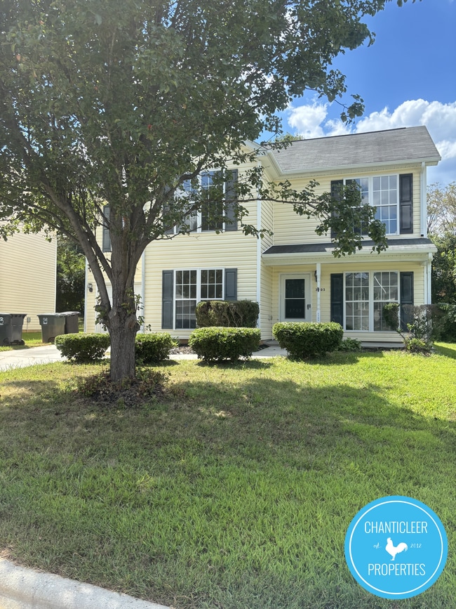 Building Photo - 3705 Roseheim Ct
