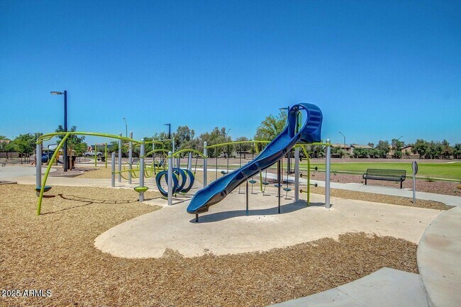 Building Photo - 17435 W Saguaro Ln