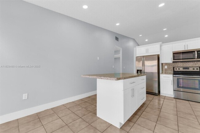 Building Photo - 14711 SW 61st Terrace