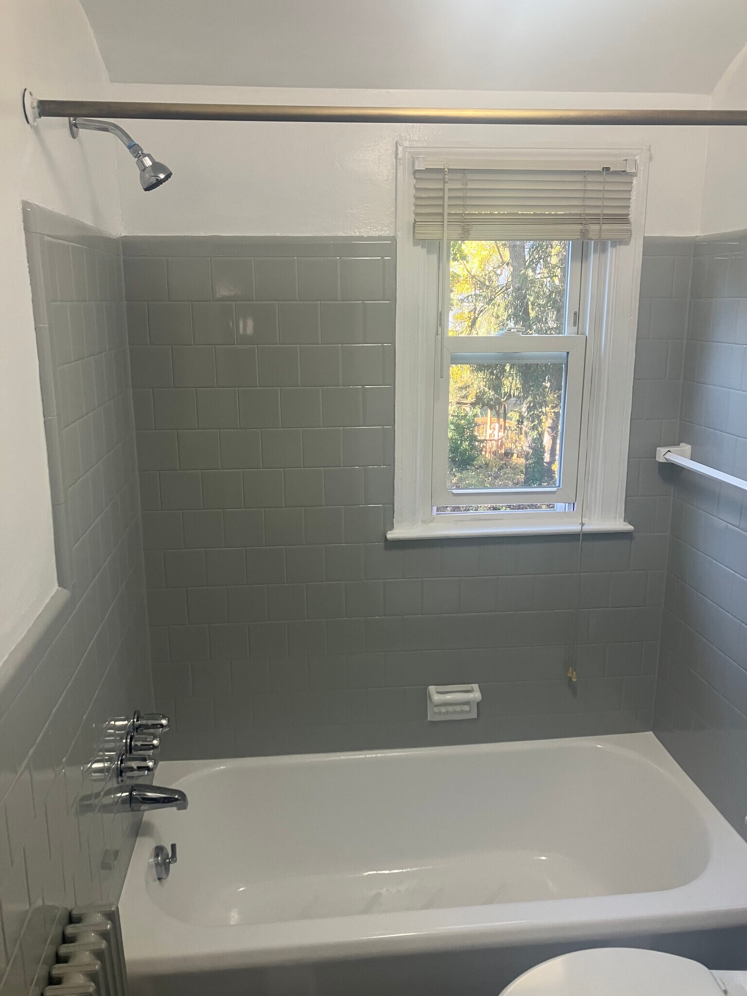 Building Photo - 111 Hillcrest Ave