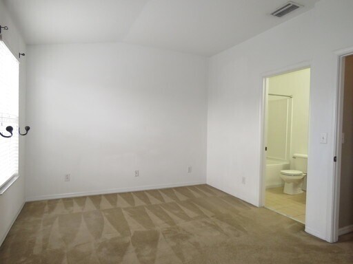 Building Photo - Super Cute 2bd, 2ba townhouse for Rent