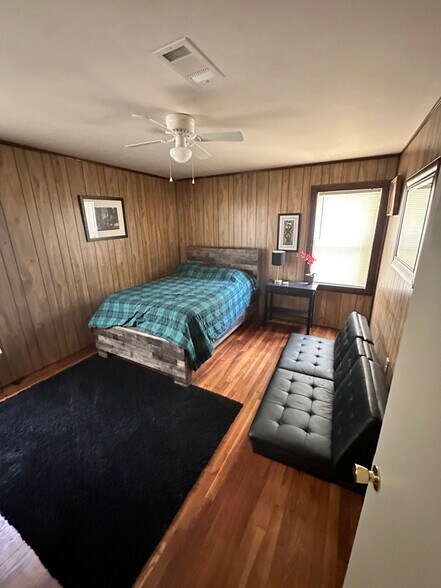 Building Photo - 270 Wildwood Ct