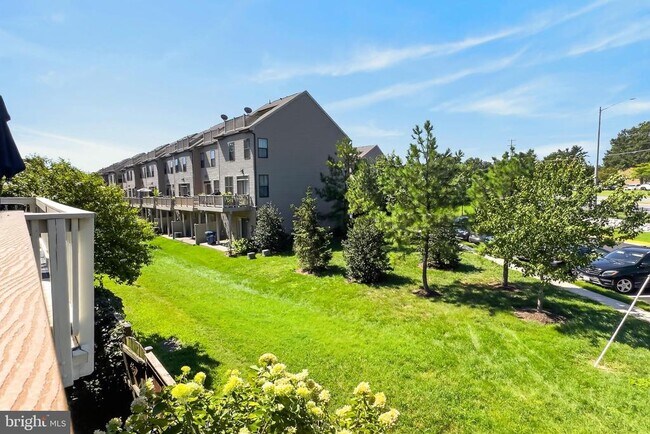 Building Photo - 6126 Madison Crest Ct