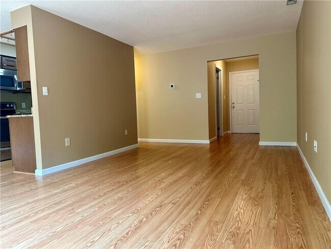 Building Photo - 112 Cartwheel Ct