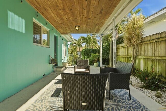 Building Photo - 525 N L St