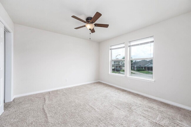 Building Photo - 14925 Gray Ridge Ln