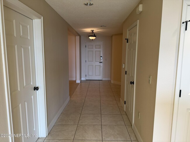 Building Photo - 1478 Riverplace Blvd