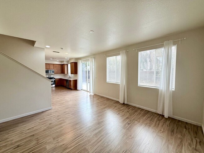 Building Photo - 4931 Winamac Dr