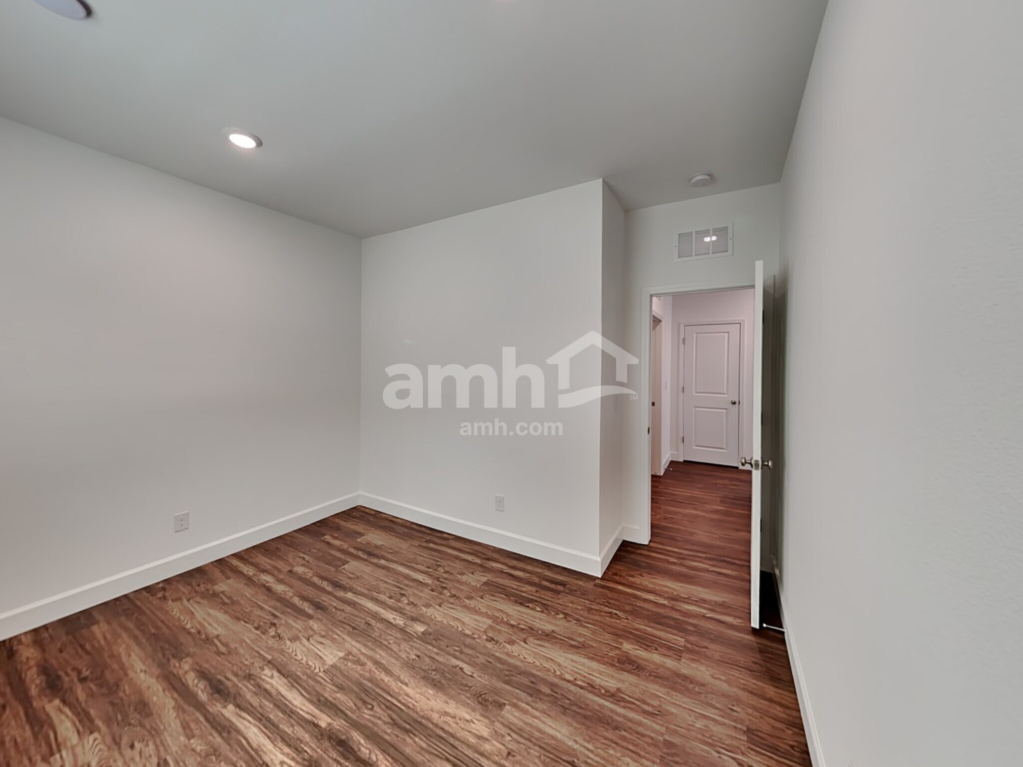 Building Photo - 9122 Ribbon Mdw Ct