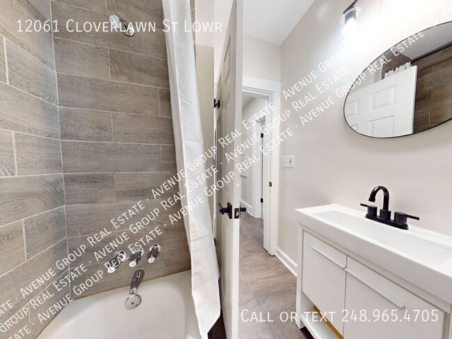 Building Photo - 12061 Cloverlawn Ave