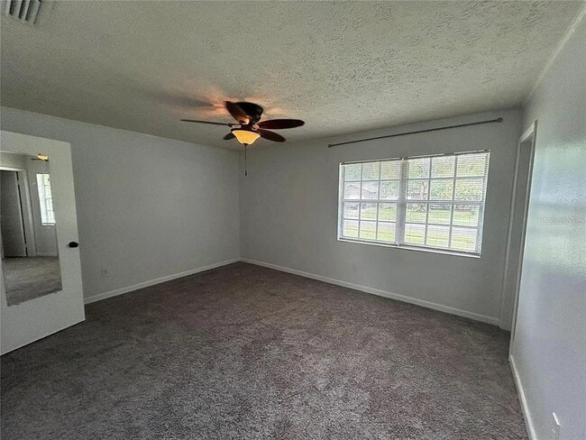 Building Photo - 703 Chadsworth Ave