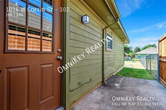 Building Photo - 1014 W Coffin St