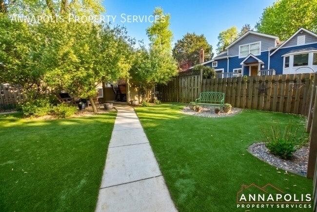 Building Photo - 16 Elm Rd