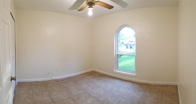 Building Photo - 15803 Danford Dr