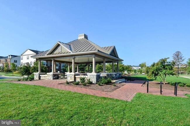 Building Photo - 13336 Redspire Dr