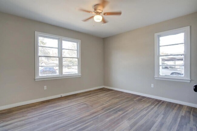 Building Photo - 4603 33rd St