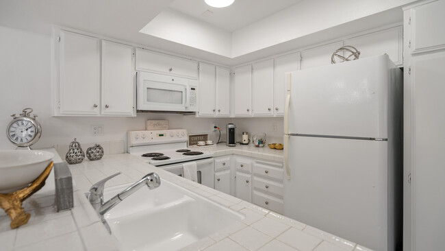 Building Photo - 35526 Feliz Ct