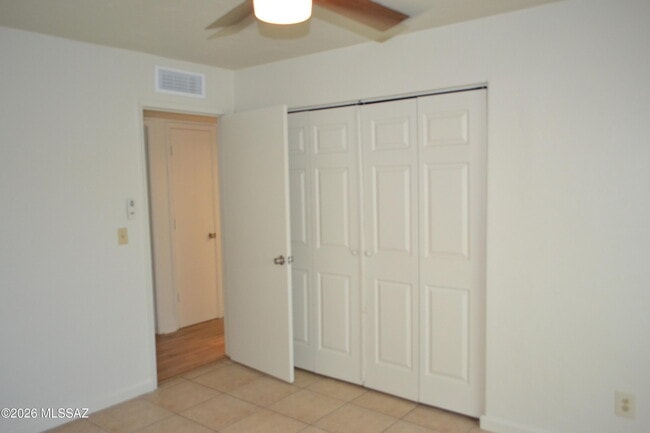 Building Photo - 3270 W Capistrano Rd