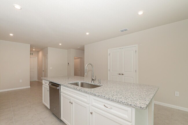 Building Photo - 9611 SW Libertas Wy