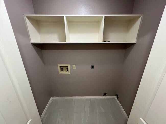 Building Photo - Winfield Subdivision