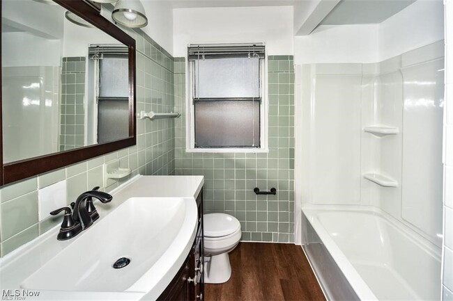 Building Photo - 2344 Westmoor Rd