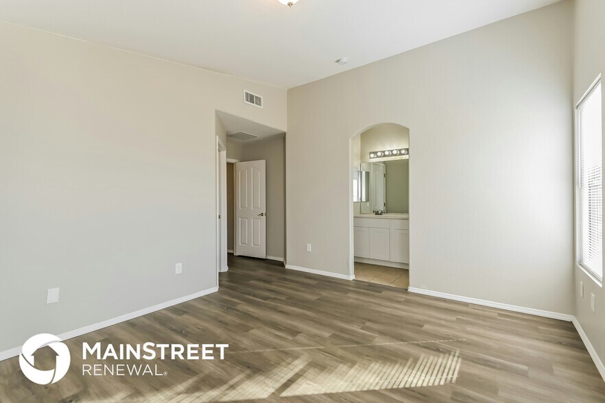 Building Photo - 6895 W Quailwood Way