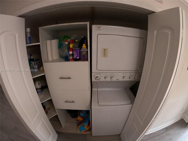 Building Photo - 7908 W 34th Ln